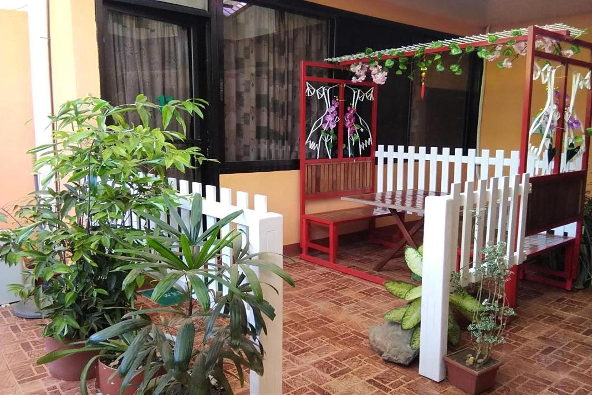 Citadel Bed And Breakfast Puerto Princesa Exterior foto