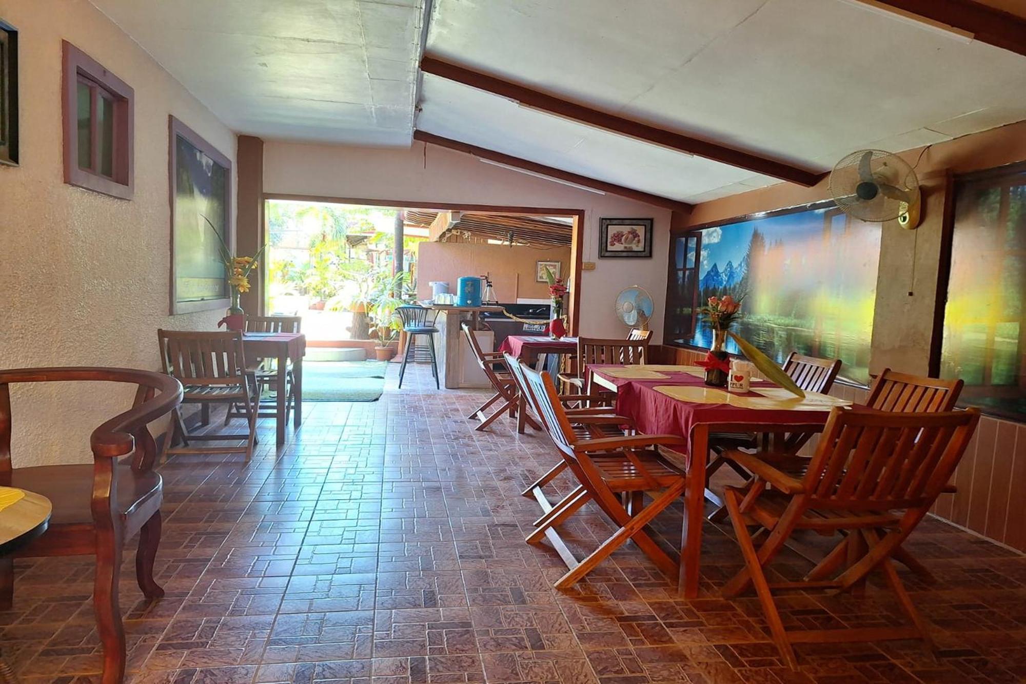 Citadel Bed And Breakfast Puerto Princesa Exterior foto