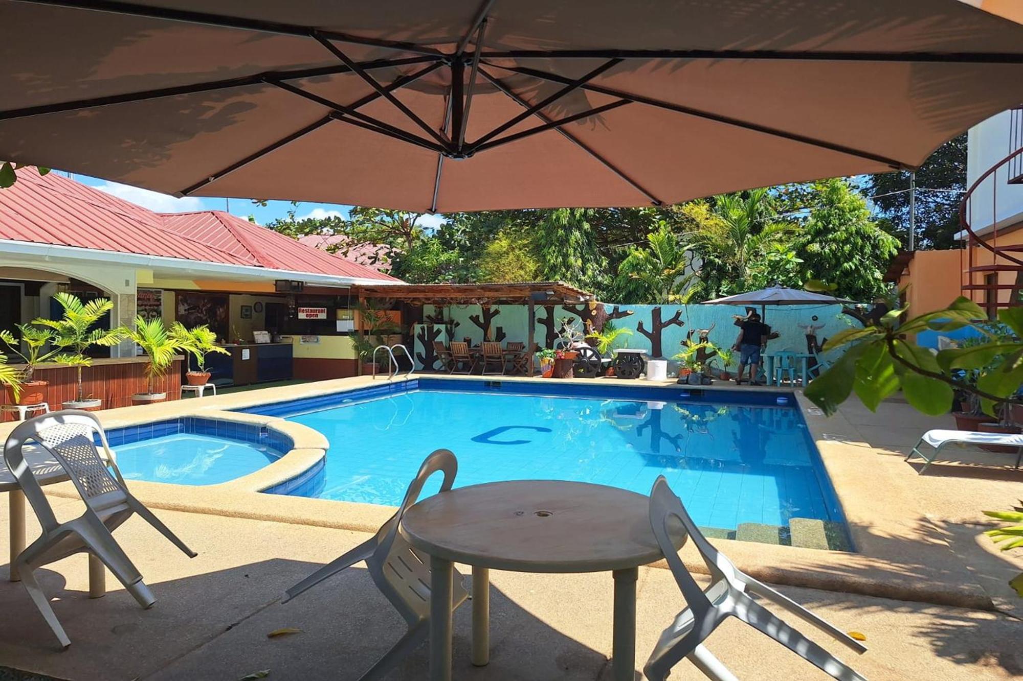 Citadel Bed And Breakfast Puerto Princesa Exterior foto