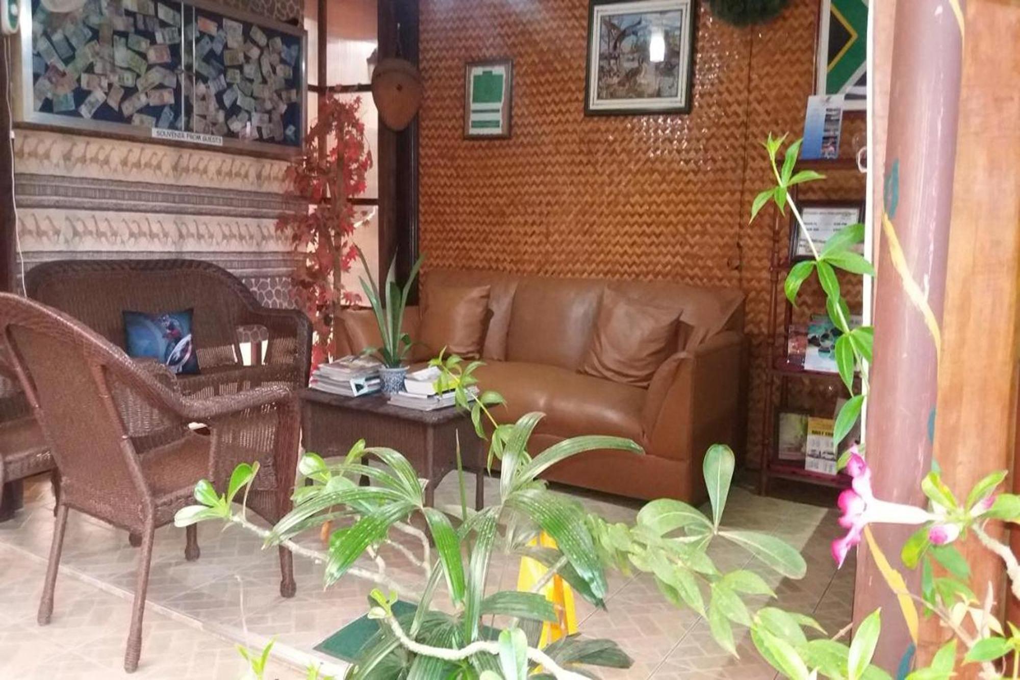 Citadel Bed And Breakfast Puerto Princesa Exterior foto