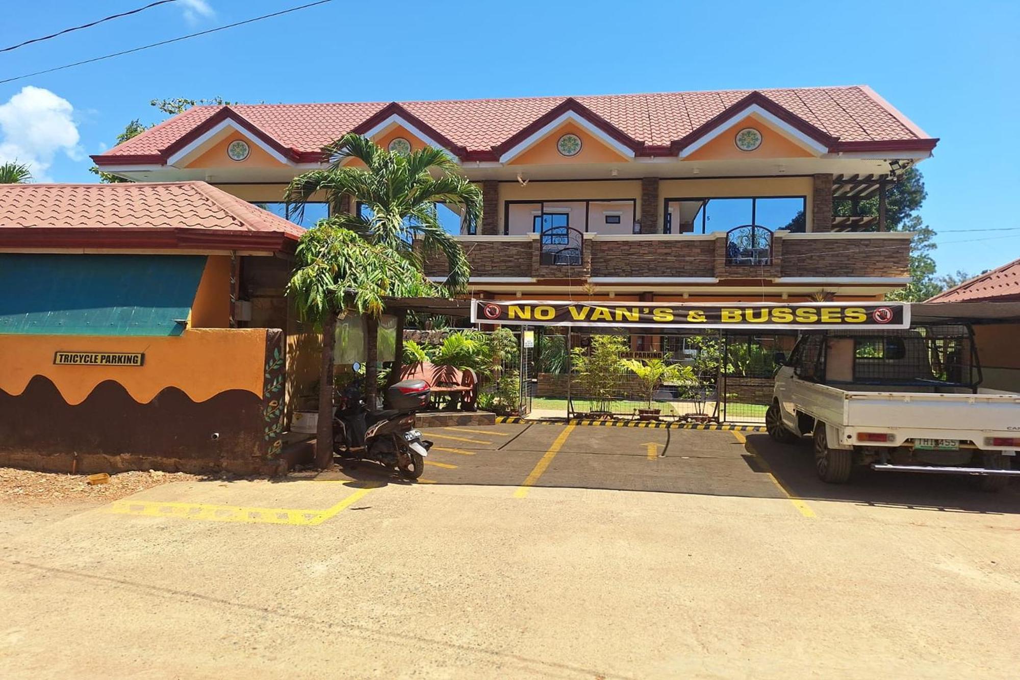 Citadel Bed And Breakfast Puerto Princesa Exterior foto